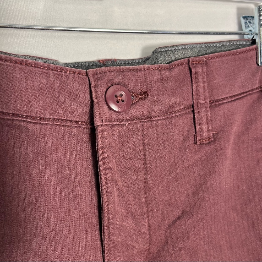 Lee Women's Ultra Lux Mid Rise Relaxed Straight Leg Pant NWT Sz 4 - Picture 7 of 10